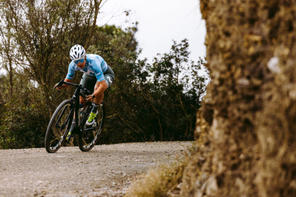 brazodehierro_RAWcyclingmagazine_Marta-Toramila_riding-1863