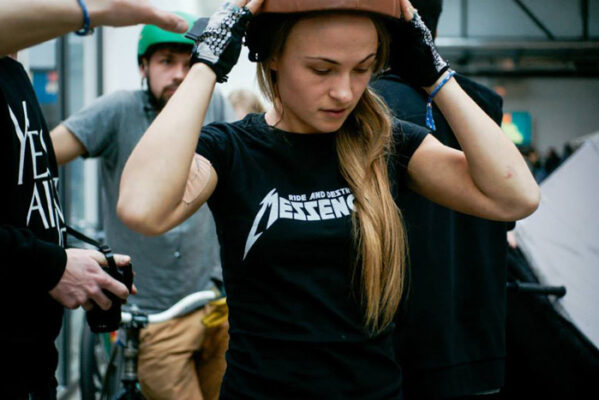 SHE FIX - Photo by: Mario Cranks & Steff Gutosvska